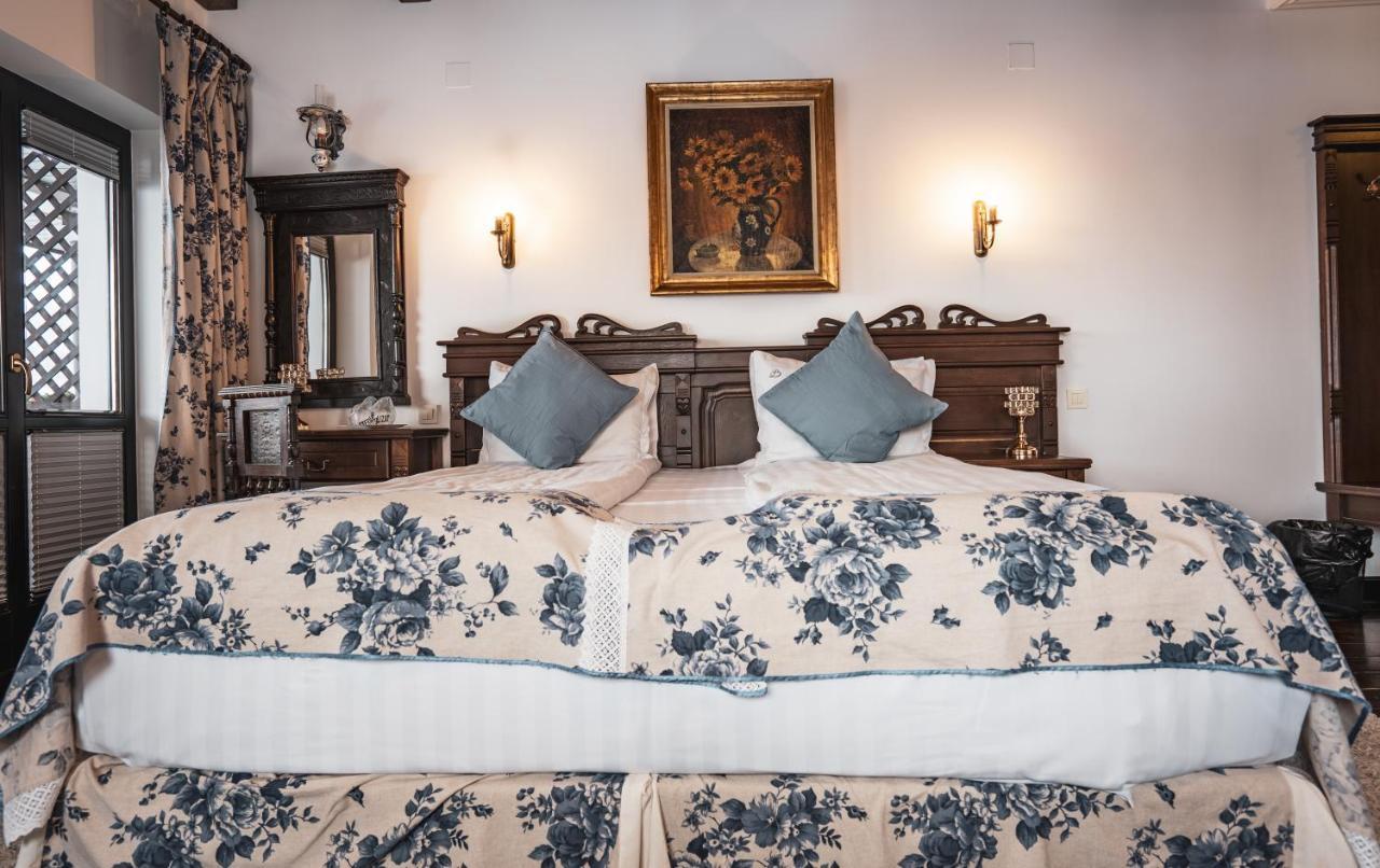 Conacul Bratescu Hotel Bran  Eksteriør billede
