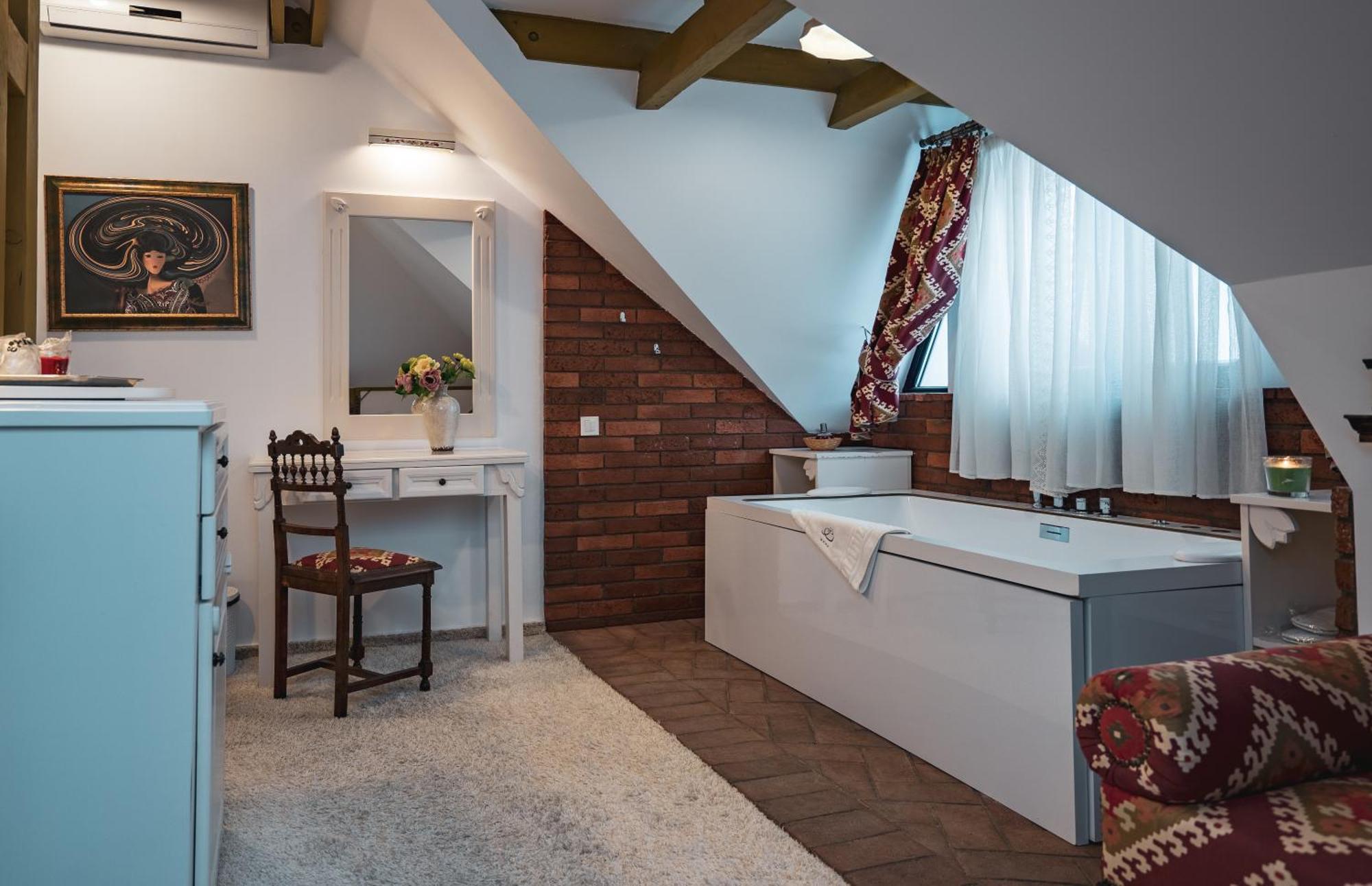 Conacul Bratescu Hotel Bran  Eksteriør billede