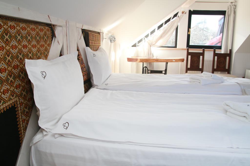 Conacul Bratescu Hotel Bran  Eksteriør billede