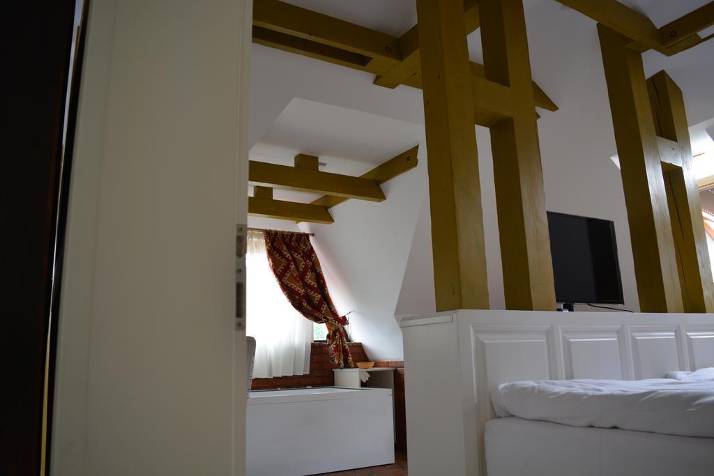 Conacul Bratescu Hotel Bran  Eksteriør billede
